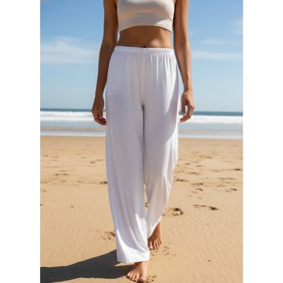 ALO Yoga Pants - NWT Alo Yoga Breezy Wide Leg Pant (Regular) in White Lightweight Pants M